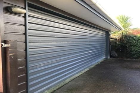 Photo of property in 98 Caribbean Drive, Unsworth Heights, Auckland, 0632