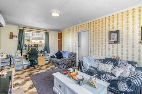 Photo of property in 12 Doyle Street, Bluff, 9814