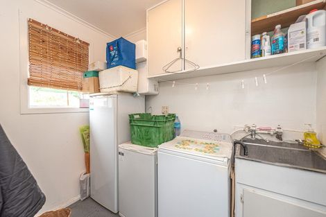 Photo of property in 22 Egmont Street, Castlecliff, Whanganui, 4501