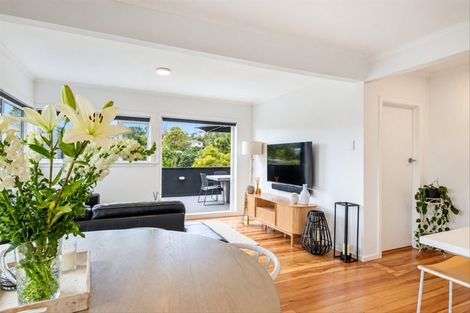 Photo of property in 42 Matipo Road, Mairangi Bay, Auckland, 0630