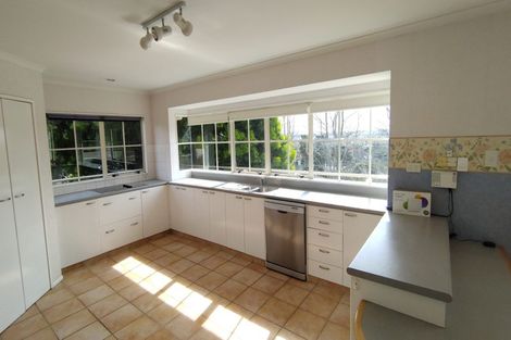 Photo of property in 71 Point View Drive, East Tamaki Heights, Auckland, 2016