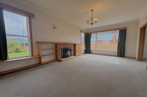 Photo of property in 70 Pine Avenue, Ebdentown, Upper Hutt, 5018