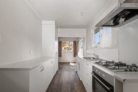 Photo of property in 15 Ross Road, Western Heights, Rotorua, 3015