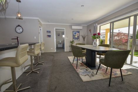 Photo of property in 266 High Street South, Carterton, 5713