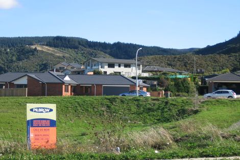 Photo of property in 120 Kirton Drive, Riverstone Terraces, Upper Hutt, 5018