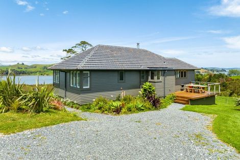 Photo of property in 213a Pahi Road, Pahi, Paparoa, 0571