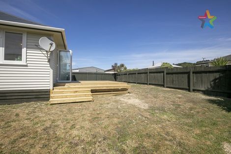 Photo of property in 17 Grimsby Grove, Wainuiomata, Lower Hutt, 5014