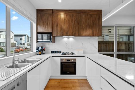 Photo of property in 102 Bellbird Street, Papakura, 2110