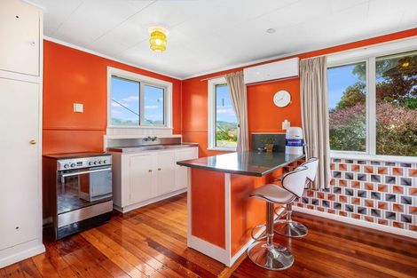 Photo of property in 50 Dimock Street, Titahi Bay, Porirua, 5022