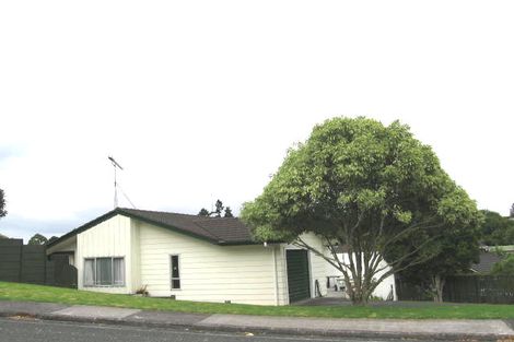 Photo of property in 2/25 Hellyers Street, Birkdale, Auckland, 0626