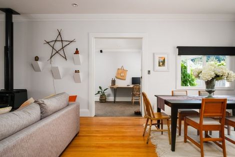 Photo of property in 11 Haronga Road, Inner Kaiti, Gisborne, 4010