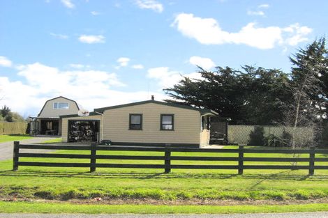 Photo of property in 35 Charlotte Street, Takapau, 4203