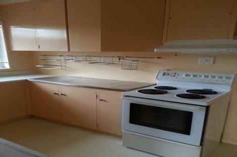 Photo of property in 73 Mellons Bay Road, Mellons Bay, Auckland, 2014