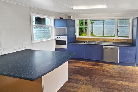 Photo of property in 3 Chesterton Street, Johnsonville, Wellington, 6037