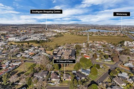 Photo of property in 9 Chibnall Place, Conifer Grove, Takanini, 2112