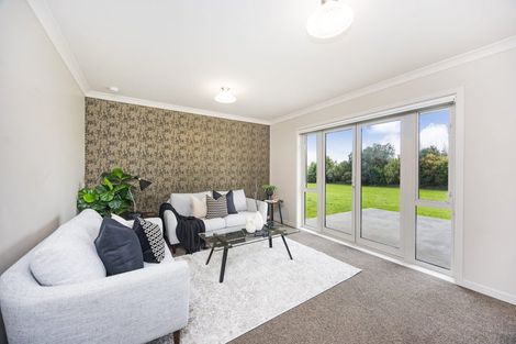 Photo of property in 75 Reid Line West, Feilding, 4777
