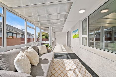 Photo of property in 408 Main North Road, Redwood, Christchurch, 8051