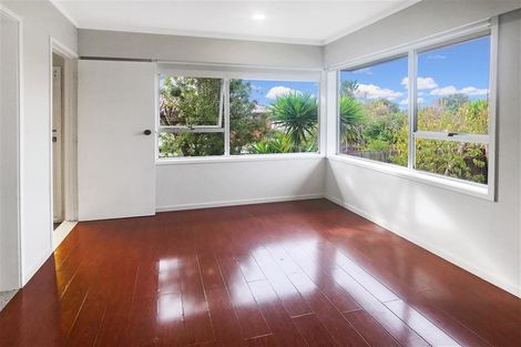 Photo of property in 54 Meadway, Sunnyhills, Auckland, 2010