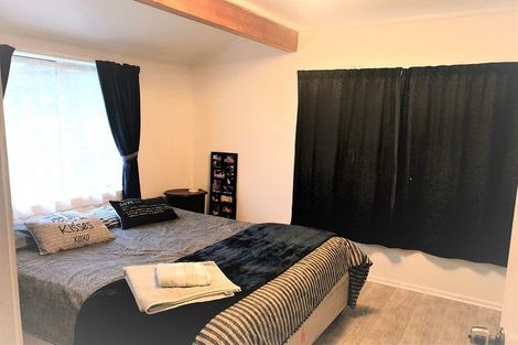 Photo of property in 6 Da Vinci Place, West Harbour, Auckland, 0618