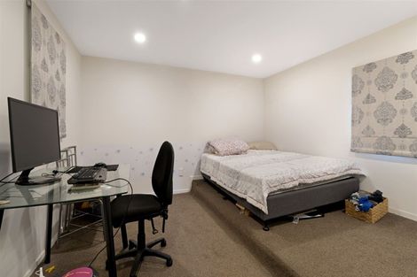 Photo of property in 20 Tanoa Place, Glendene, Auckland, 0602