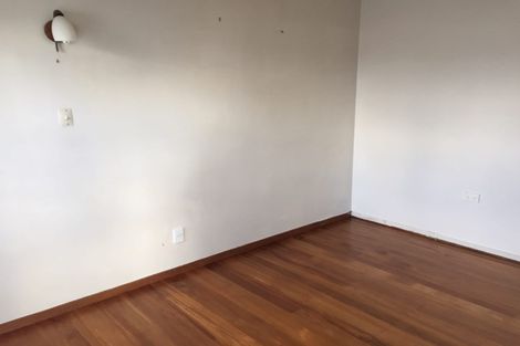 Photo of property in 32 Brentford Place, Manurewa, Auckland, 2102