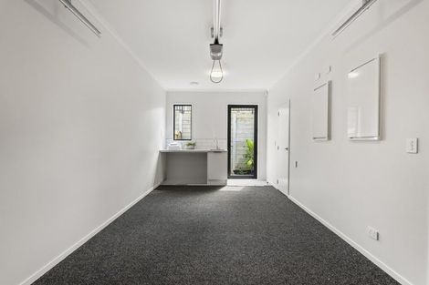 Photo of property in 32b Kukuwai Avenue, Red Beach, 0932