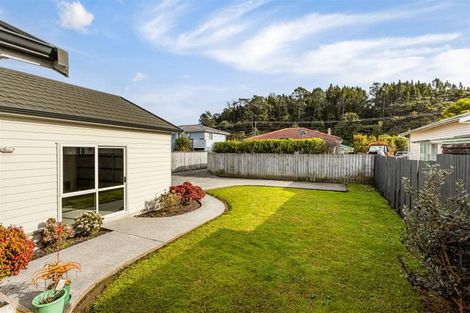 Photo of property in 34a Birdwood Road, Swanson, Auckland, 0612
