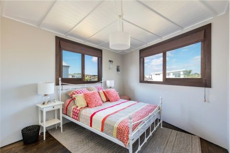 Photo of property in 6 Tuatua Lane, Omaha, 0986