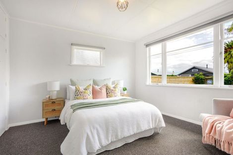 Photo of property in 43 Swinburn Street, Dannevirke, 4930