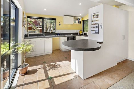 Photo of property in 7 Huntingdon Street, Northland, Wellington, 6012