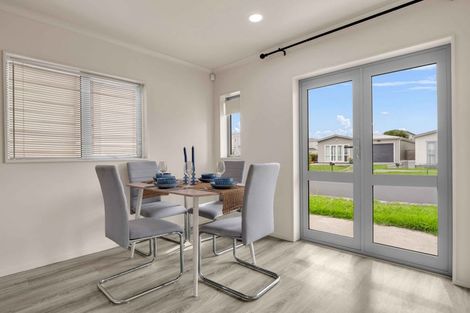 Photo of property in 10 Tribute Loop, Takanini, 2112