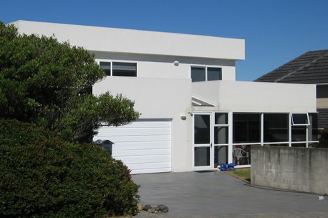 Photo of property in 13 Bay Lair Grove, Island Bay, Wellington, 6023