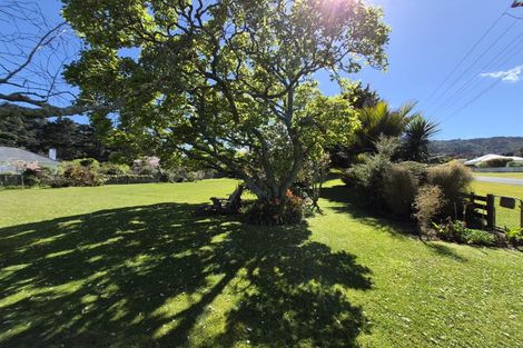 Photo of property in 85 Watt Street, Coromandel, 3506