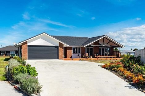 Photo of property in 6 Maries Way, Waipu, 0510