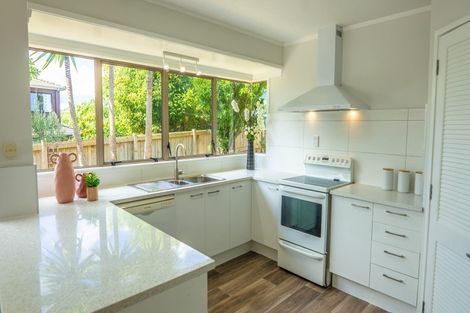 Photo of property in 1/16 Fieldstone Court, Northpark, Auckland, 2013