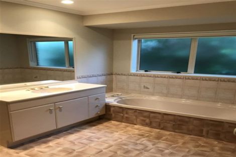 Photo of property in 40 Tralee Terrace, Dannemora, Auckland, 2016