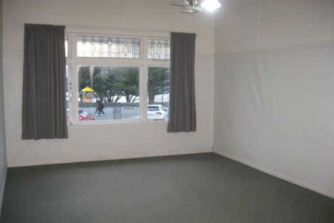 Photo of property in 158 Oriental Parade, Oriental Bay, Wellington, 6011