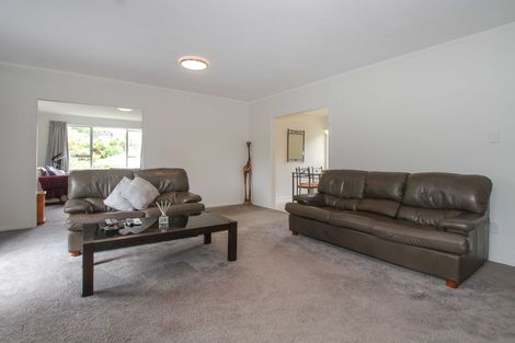 Photo of property in 52 Weatherly Road, Torbay, Auckland, 0630