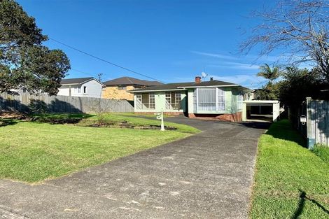 Photo of property in 276 Glenfield Road, Glenfield, Auckland, 0629