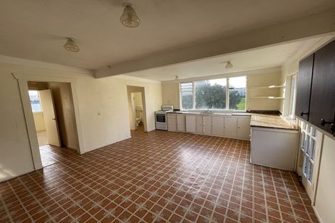 Photo of property in 13 Cresta Avenue, Beach Haven, Auckland, 0626