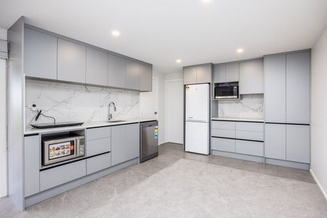 Photo of property in 939a East Coast Road, Torbay, Auckland, 0630