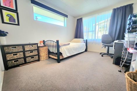 Photo of property in 8 Oakleigh Crescent, Oamaru North, Oamaru, 9400