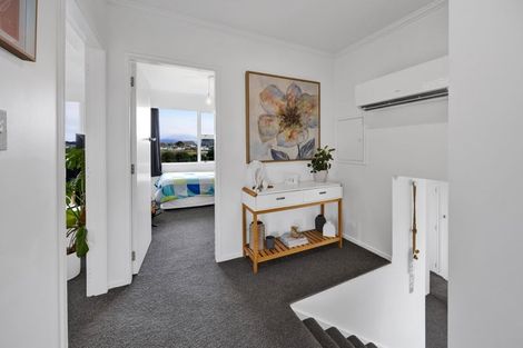 Photo of property in 289 High Street, Eltham, 4322