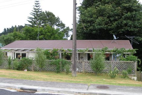 Photo of property in 120 Lancaster Road, Beach Haven, Auckland, 0626