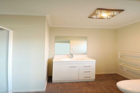 Photo of property in 5 Burford Way, Rolleston, 7615