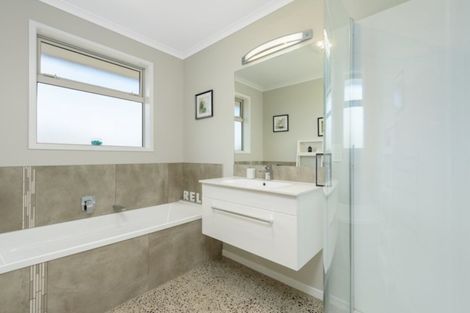 Photo of property in 12 Lynley Park Drive, Omokoroa, 3114