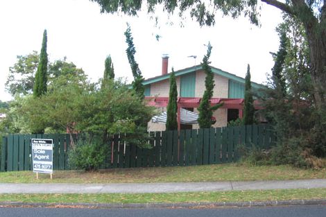 Photo of property in 224 Glamorgan Drive, Northcross, Auckland, 0630