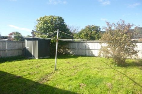 Photo of property in 6 Raymond Terrace, Fairfield, Lower Hutt, 5011