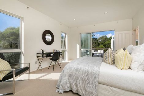 Photo of property in 6 Mural Place, Greenhithe, Auckland, 0632
