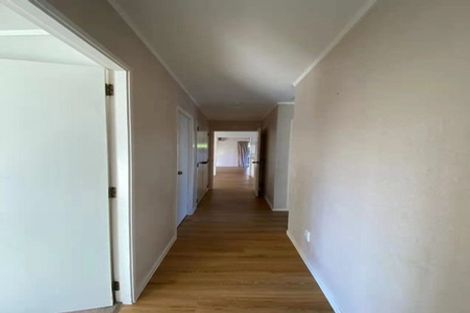 Photo of property in 56 Vintage Drive, Henderson, Auckland, 0612